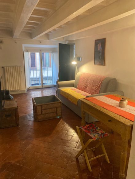 Renovated 2-Bed Apt · Santo Spirito · Flexible Options