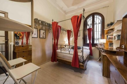 Double bed · single use · Piazza della Libertà · Room 1