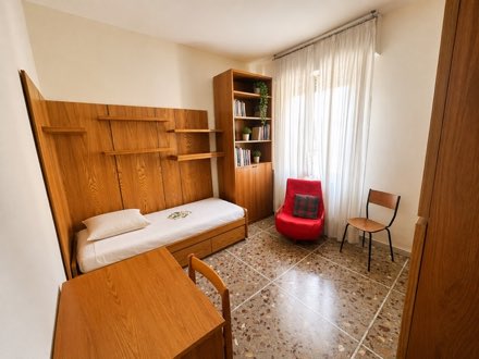 Single Room · Via Valdichiana · Novoli