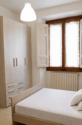 Single Room in Renovated Flat · Viale Guidoni · Opposite the University · Girls Only