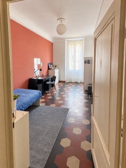 Single Room with Cement-Tile Floor · Via Aretina 127, 3rd Floor · Bellariva