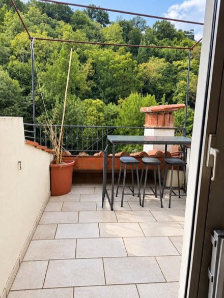 Two-Level Flat with Terrace on the Hill · Via Burchiello · near San Frediano